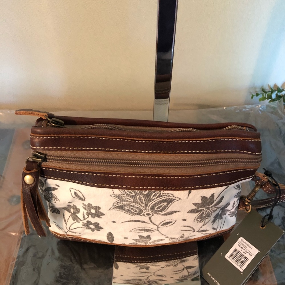 Myra Bag Creamy Petal Pouch NWT - Picture 5 of 7